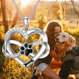 Infinity nyaklánc szívvel és mancsnyomokkal, ezüstből – szimbolikus állat ékszer