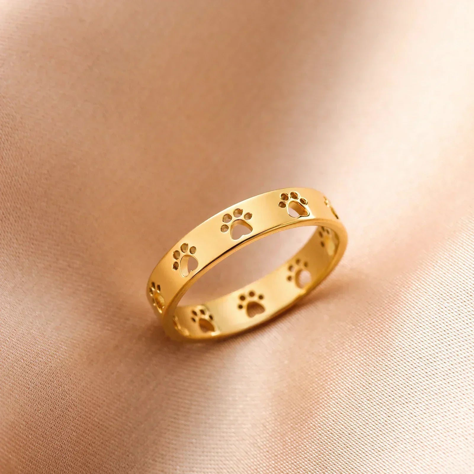 Rozsdamentes acélból készült mancsgyűrű nőknek